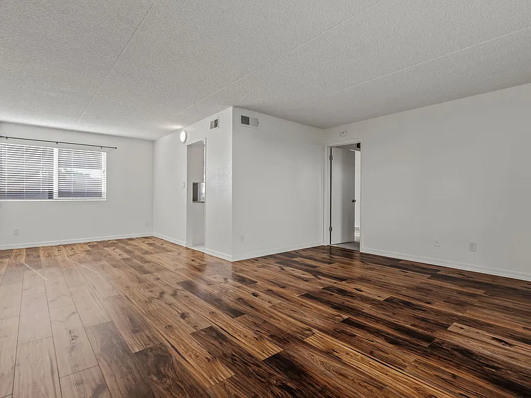 7141 N 16th St #35 — Photo 5