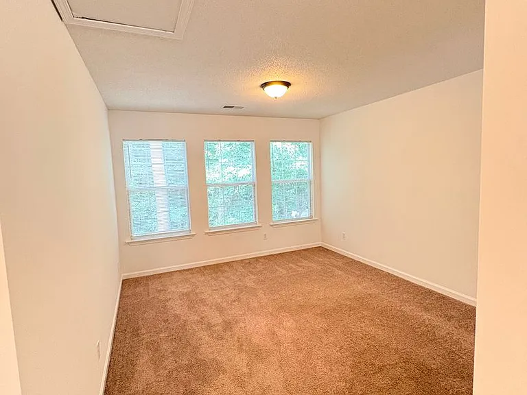 390 Gardners Cir — Photo 18
