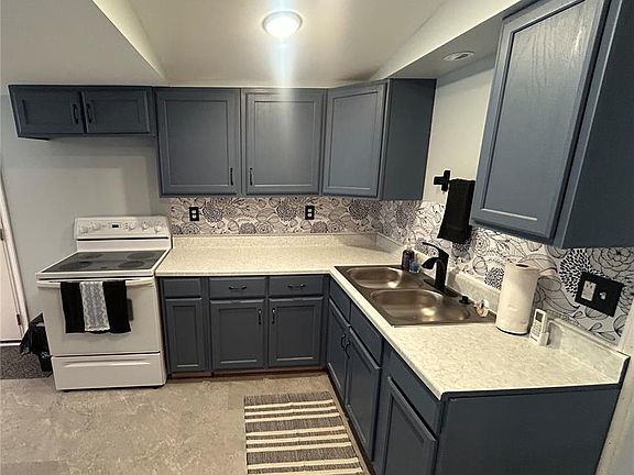 5th image of 8520 Lake Dr