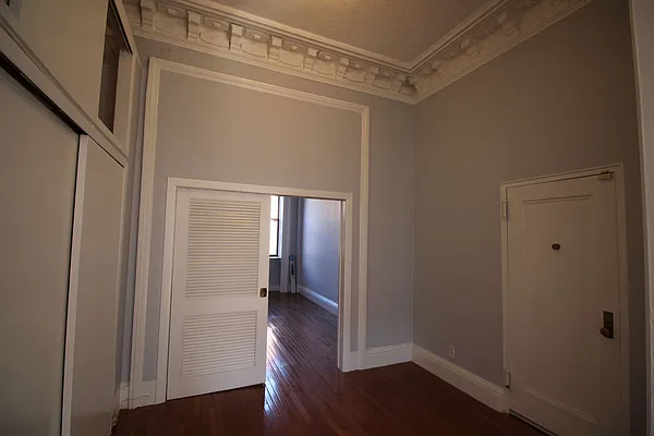 Rented by Brooklyn Real Inc | media 8