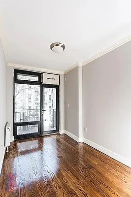 Rented by REAL New York | media 22