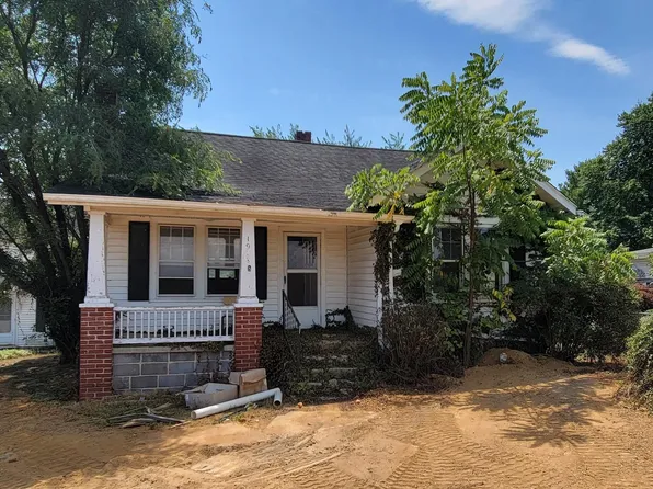 1932 Lyndhurst Rd, Waynesboro, VA 22980