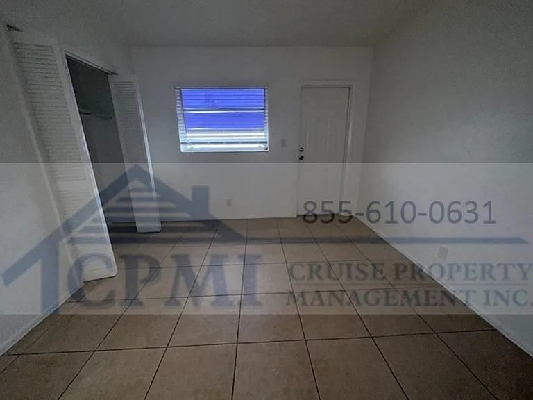 3498 NE 11 Ave Oakland Park, FL 33334 — Photo 7