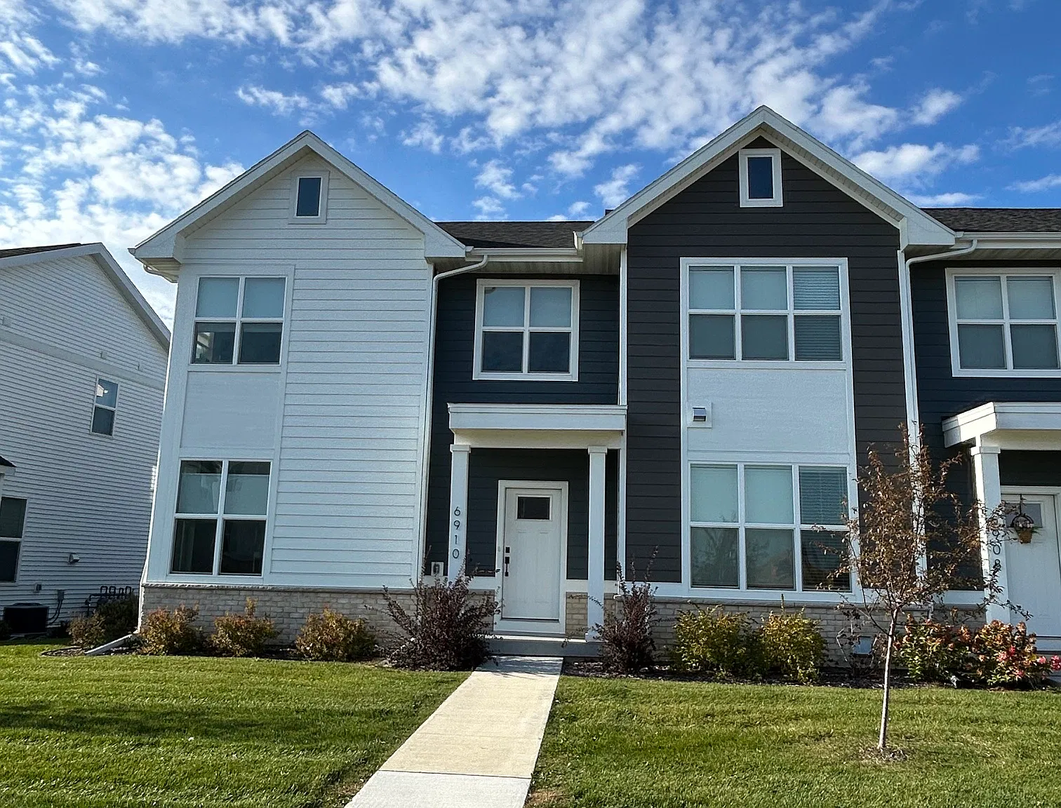 3 bed, 2.5 bath, 1432 sqft, $2,800 — Photo 1