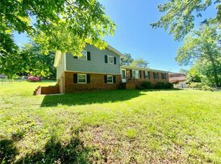 560 Shiloh Church Rd, Hickory, NC 28601