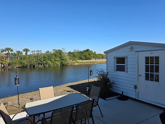 4th image of 3737 El Jobean Rd #21