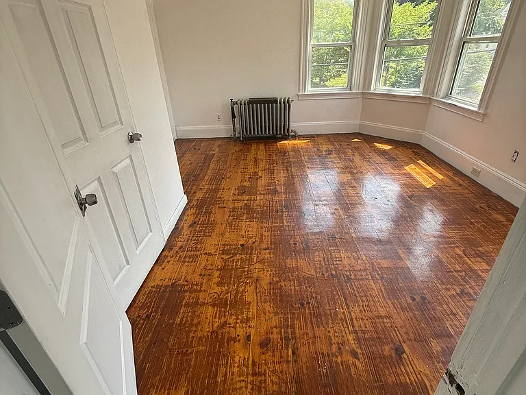 562 Main St #2 — Photo 14