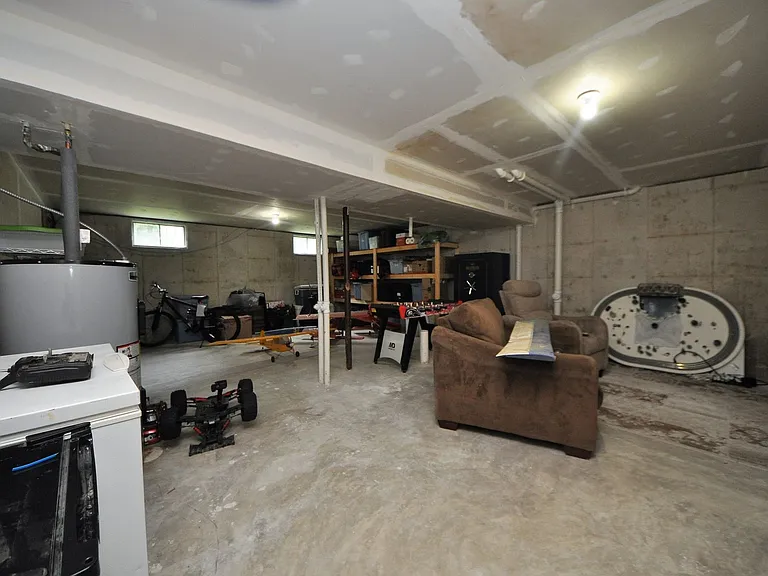 449 Woolf Rd — Photo 27