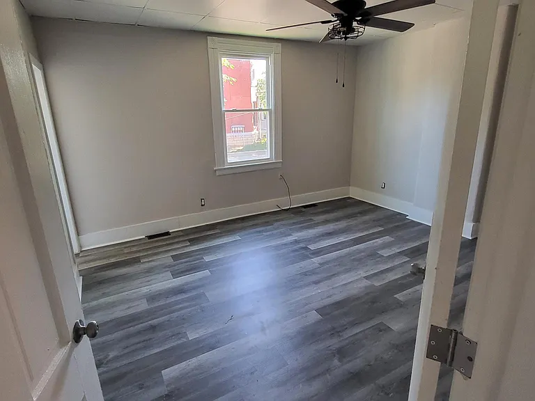 1600 S 3rd St #2 — Photo 4