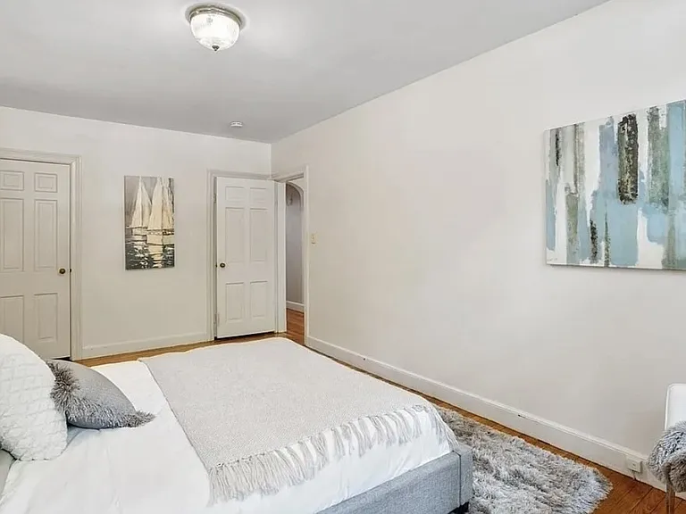 60 Sutherland Rd #1 — Photo 14