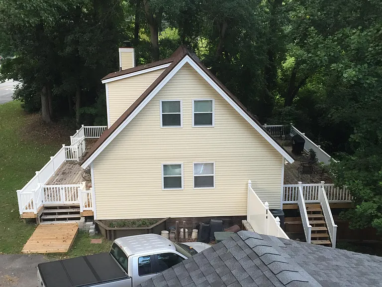 1003 E Wright Rd — Photo 2