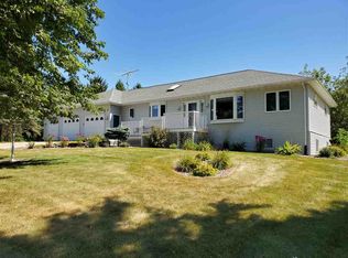 11480 Valley Ave, Cresco, IA 52136