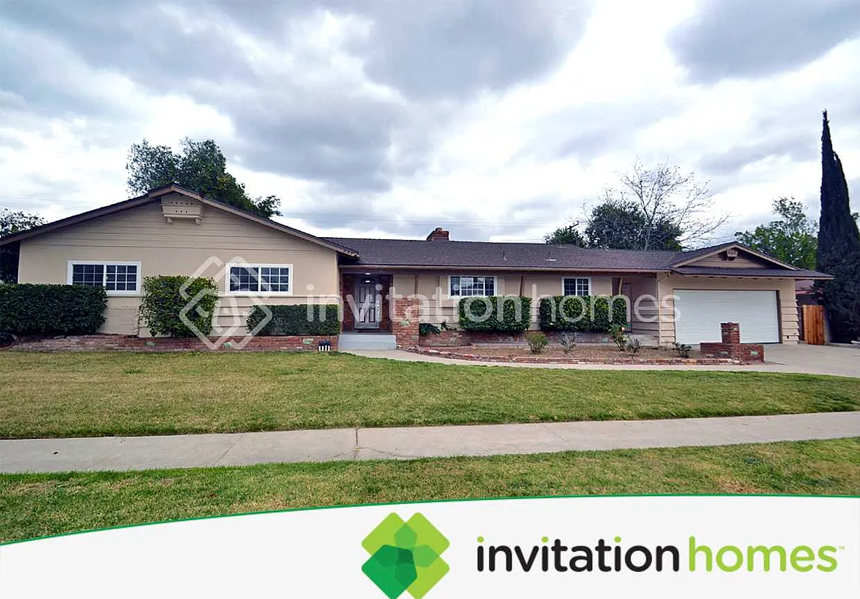 957 N Primrose Ave Rialto, CA 92376 — Photo 1