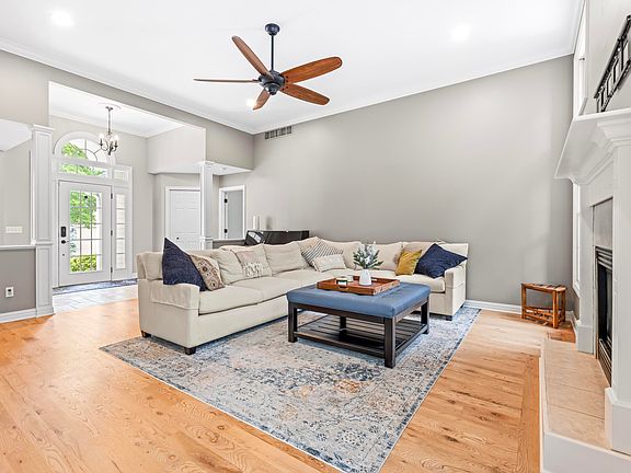 4th image of 494 Anchor Ln