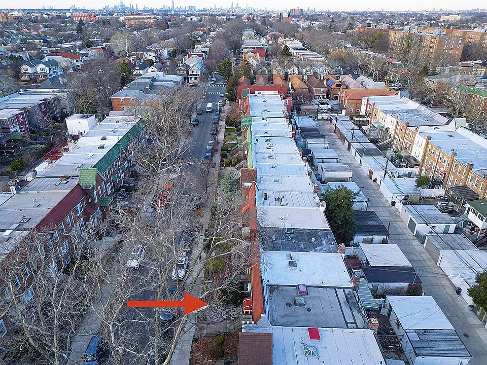 2nd image of 1953 E 28th St