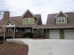 359 Shelton Springs Dr, Hayesville, NC 28904