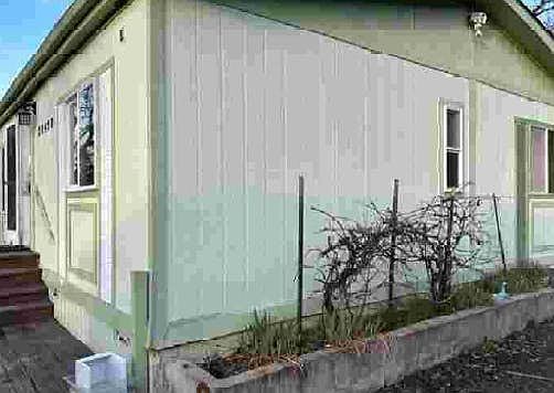 2nd image of 20490 Highway 62