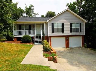 9933 Baker Boy Dr, Ooltewah, TN 37363