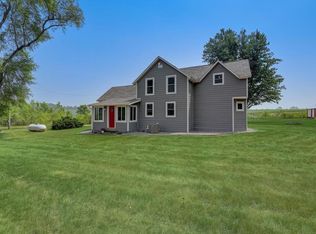 W6801 Patchin Rd, Pardeeville, WI 53954