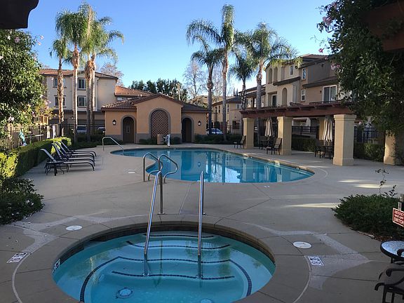 4th image of 17871 Shady View Dr Unit 101