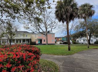 1215 Java Pl, Savannah, GA 31401