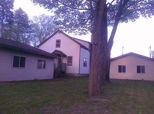 1200 Bartelt St #1, Gresham, WI 54128