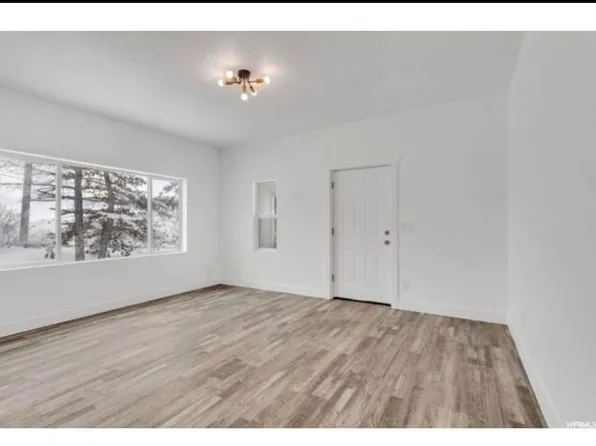 175 S Eagle St, Eureka, UT 84628