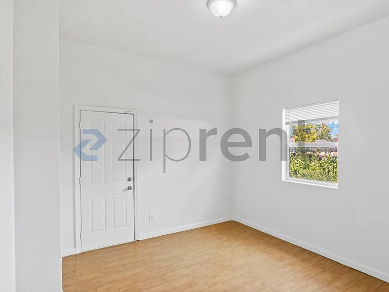 3312 Adeline St — Photo 14