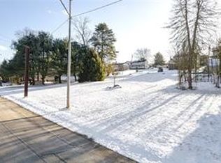 109 1st Ave W, Leechburg, PA 15656