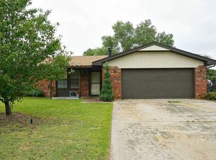 3139 Cardinal Rd, Ardmore, OK 73401
