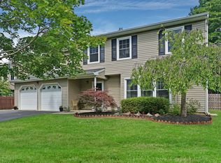 37 Charles Dr, Tinton Falls, NJ 07753