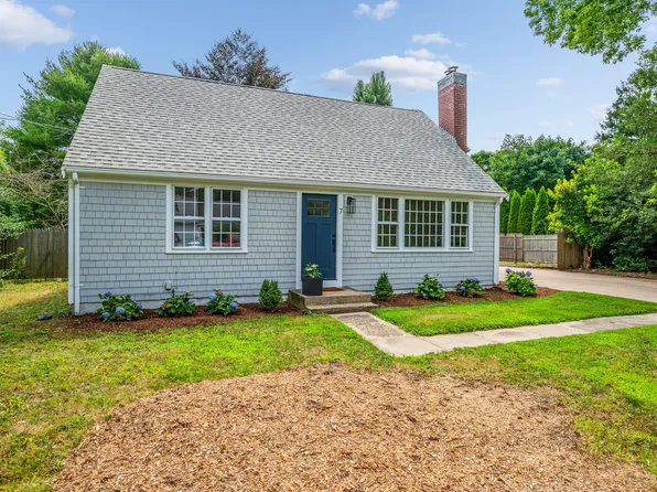 7 Alderberry Lane, East Falmouth, MA 02536