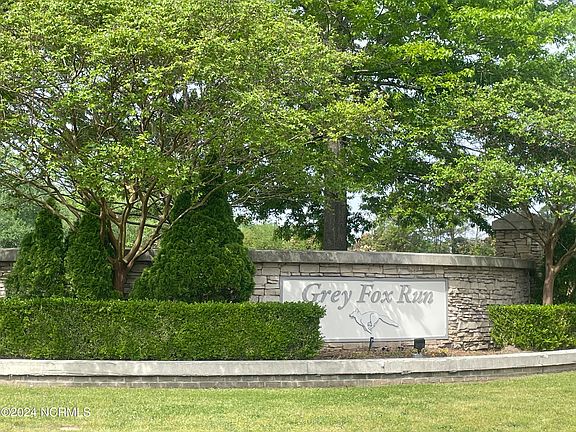 2nd image of 1828 Fox Den Way #6