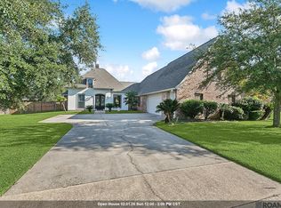 12221 Hampton Village Ave, Baton Rouge, LA 70818