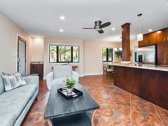 5th image of 6401 Bayou Glen Rd