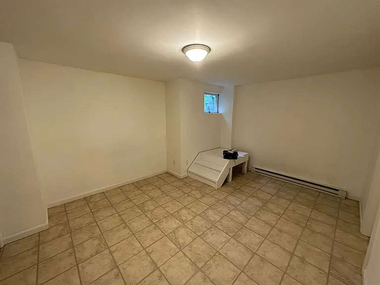 1 Salem Pl — Photo 16