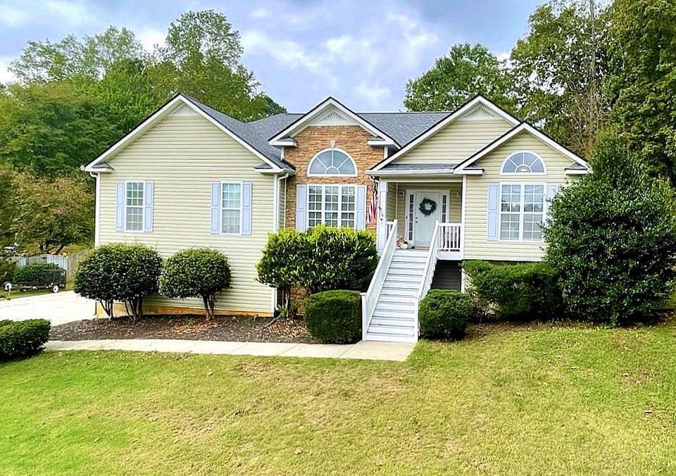 1st image of 149 Barrington Ln