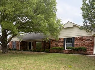 1438 Lakehurst Dr, Ada, OK 74820