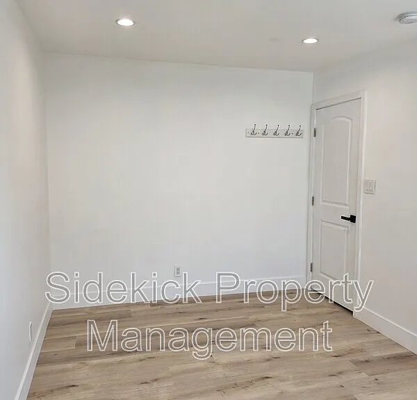 432 W Garfield Ave #B — Photo 10
