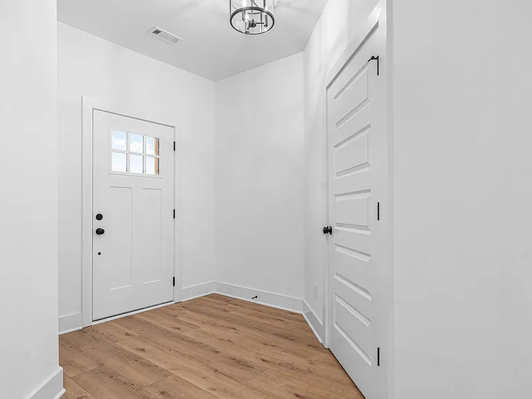 6808 Fir St — Photo 32