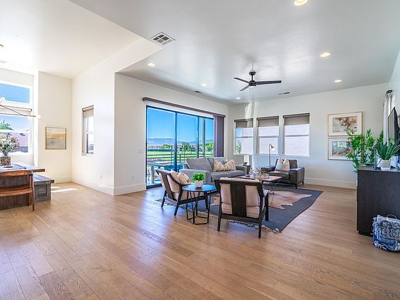 4th image of 3080 S Bloomington Dr #4
