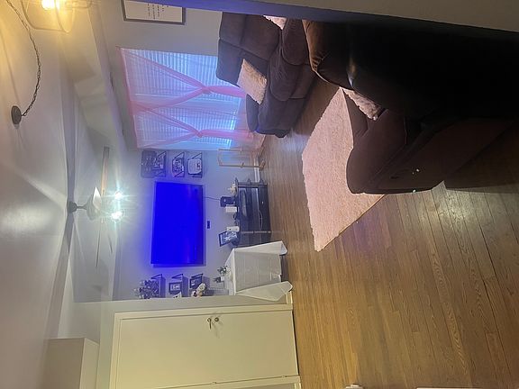 4th image of 4750 N Albany Ave #2