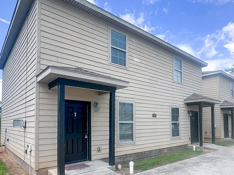507 E Lagrange St #B — Photo 1