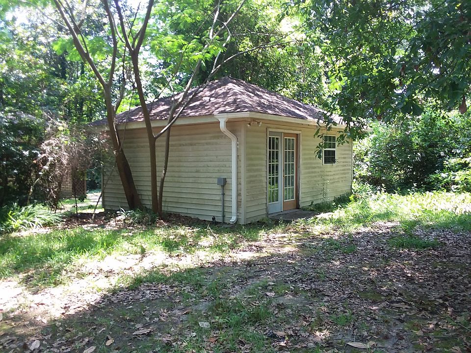 2nd image of 11 Gardiner Pl