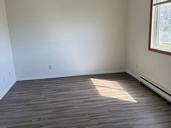 2nd image of 220 E Gateway Dr NW #2