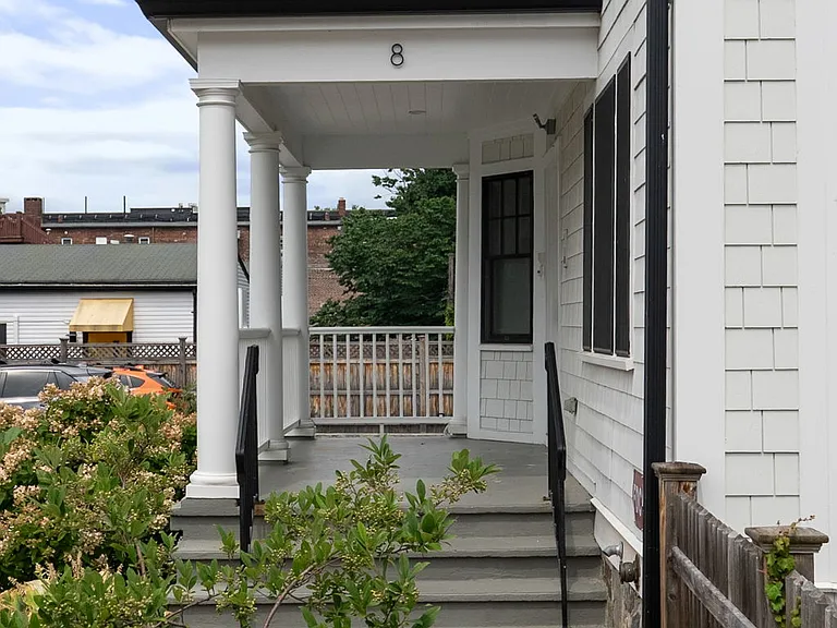 8 Sycamore St #C — Photo 25