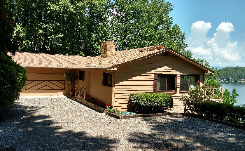 1st image of 304 Overlook Dr