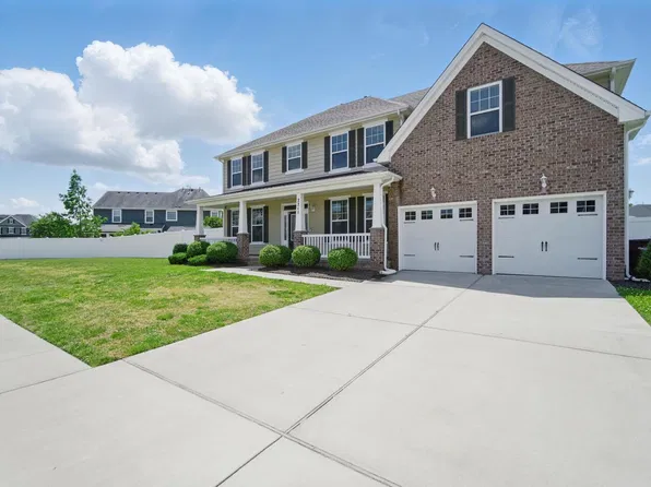 2211 Orange Root Dr, Chesapeake, VA 23323
