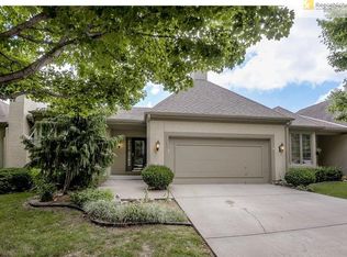 12821 Cambridge Rd, Leawood, KS 66209