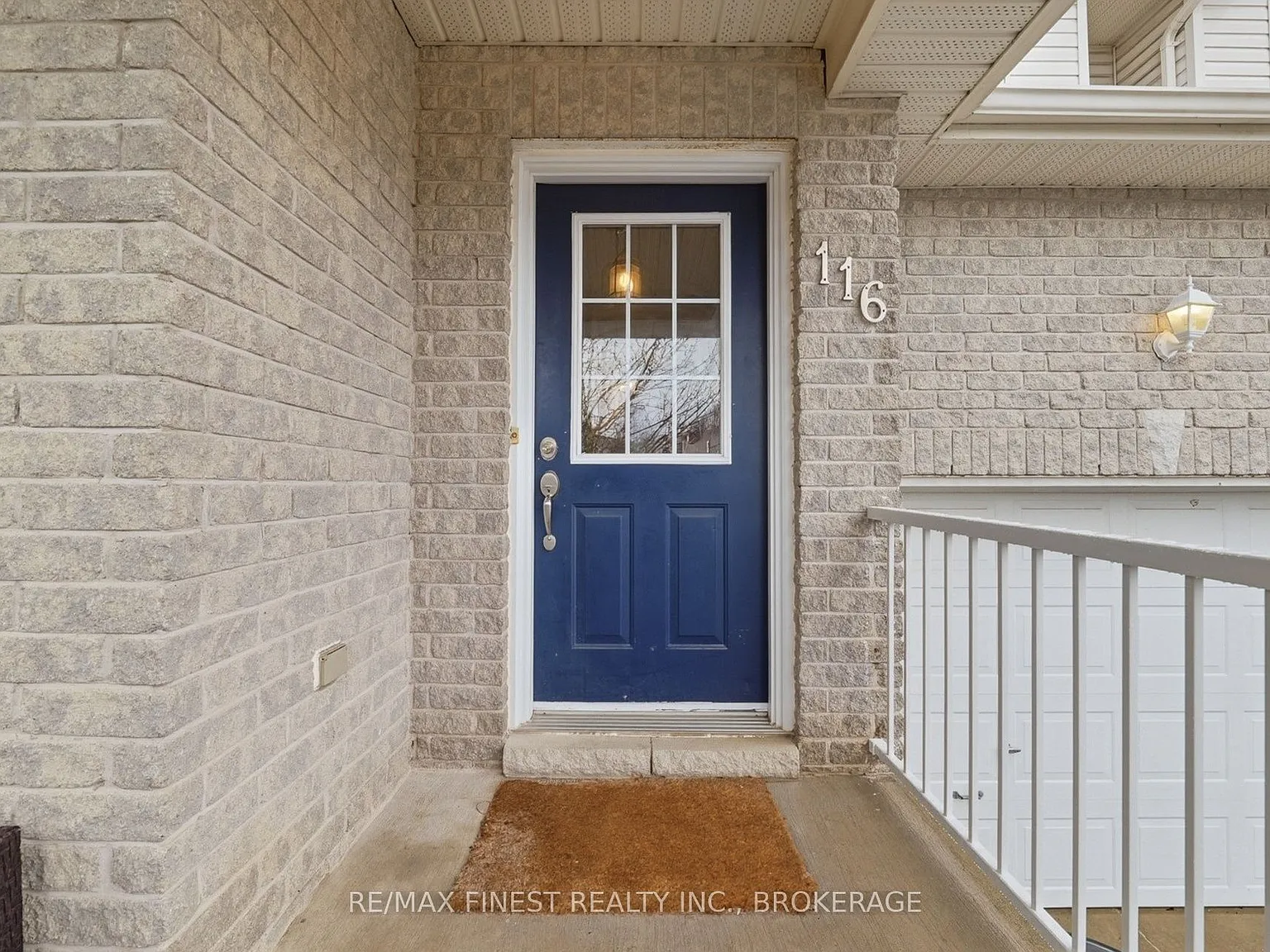 3 bed, $2,950 — Photo 2